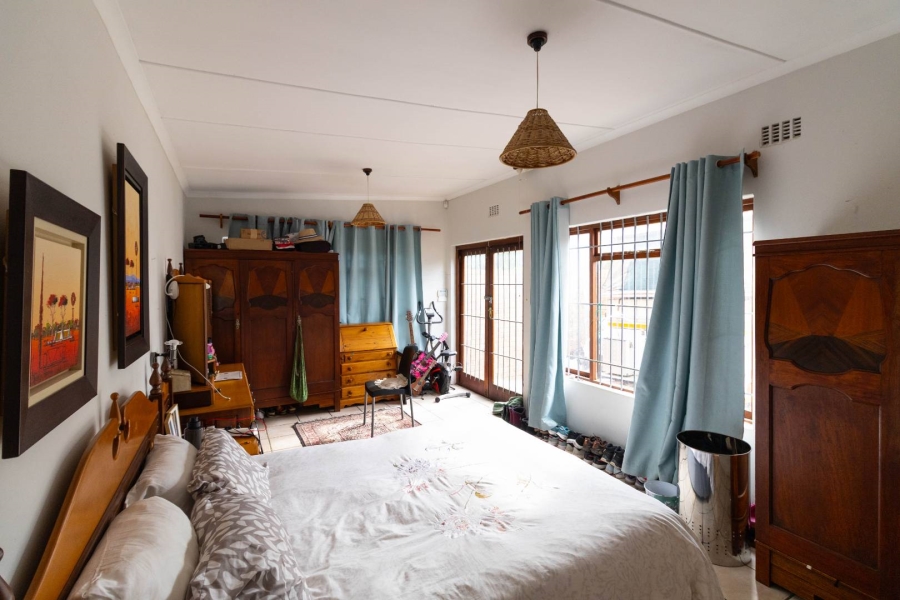 4 Bedroom Property for Sale in Sandbaai Western Cape